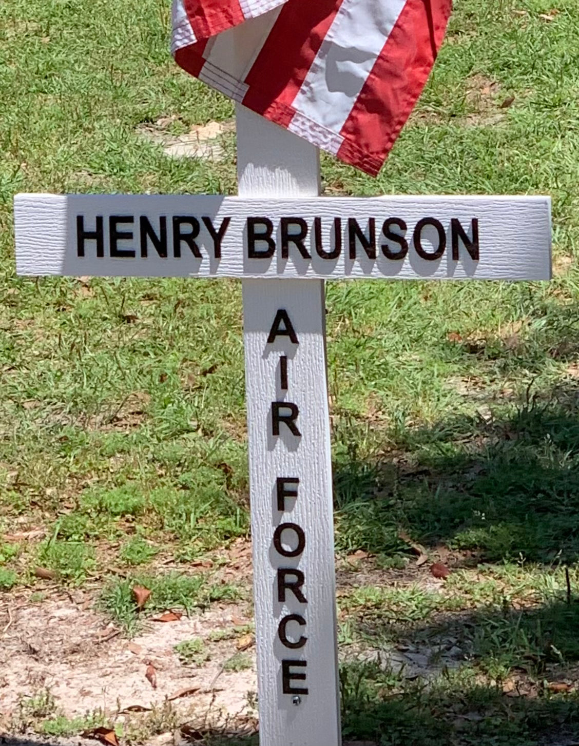 Hero's Cross with American Flag